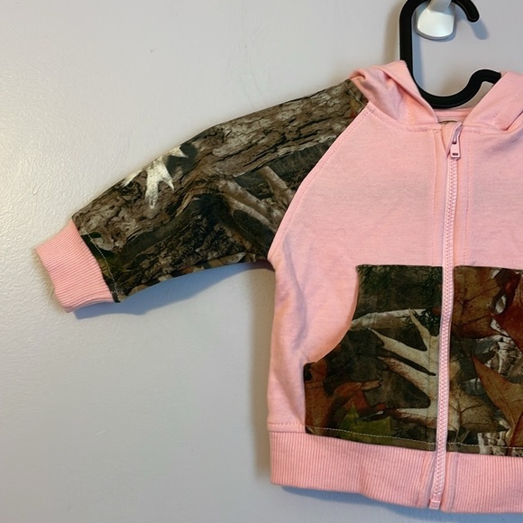 Bass Pro Shop Outdoor Kids True Timber Raglan Pink and Camo Hoodie Zip size 3M - Picture 2 of 12